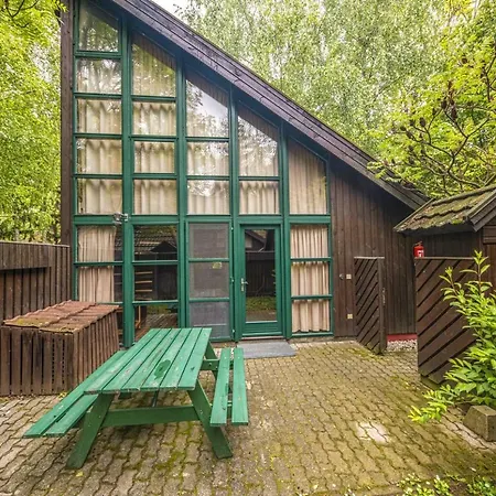 提哈尼俱乐部简易别墅酒店 假日公园 4*