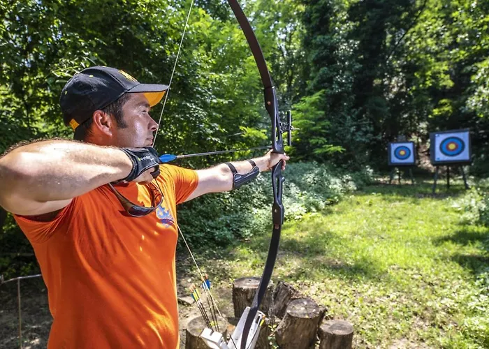 假日公园 提哈尼俱乐部简易别墅酒店