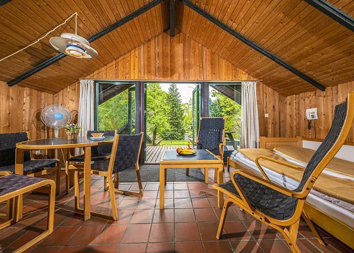 假日公园 提哈尼俱乐部简易别墅酒店